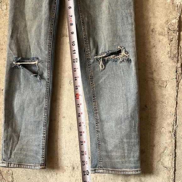 H&M ripped jeans - Picture 4 of 8